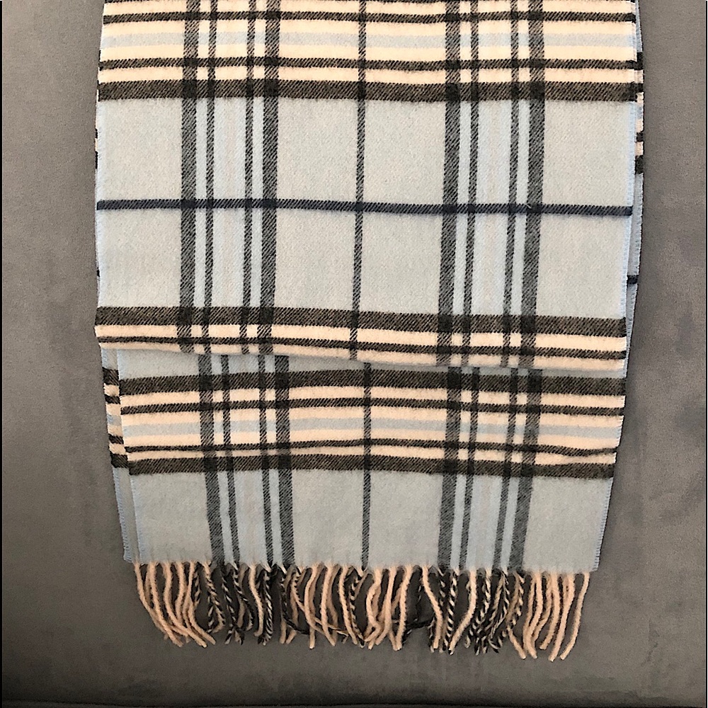 New cashmink scarf with gift box